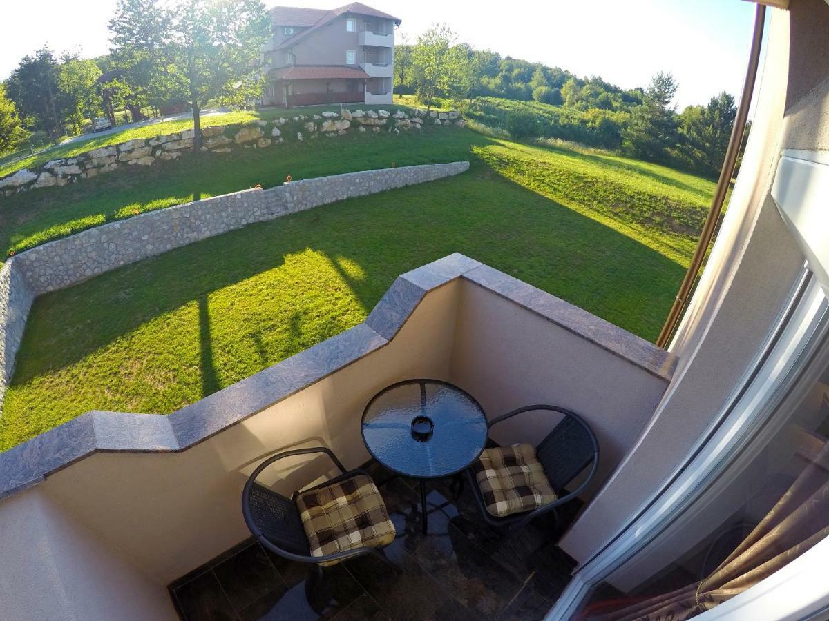 Black Queen Guesthouse Grabovac  Exterior foto